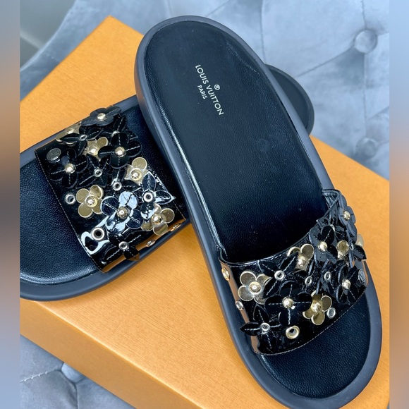 LV Louis Vuitton Floral Sandals/Flip Flops - Picture 4 of 8